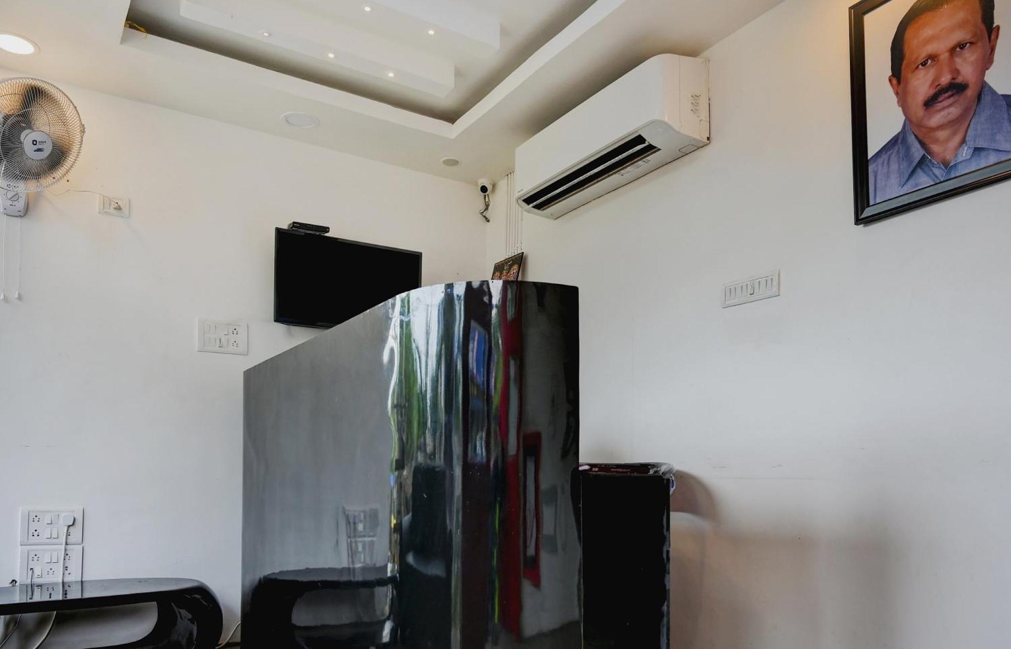 Super Town House Hi5 Aditya International Bhubaneswar Exteriör bild