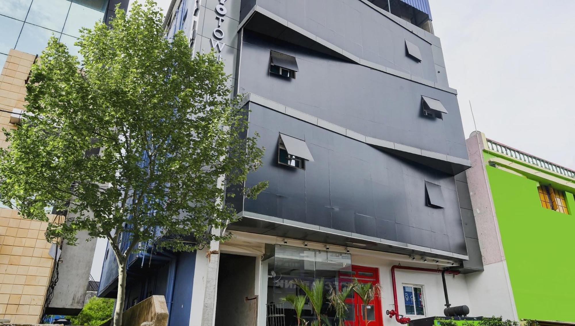 Super Town House Hi5 Aditya International Bhubaneswar Exteriör bild