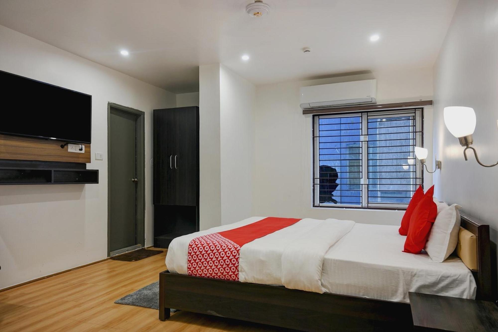 Super Town House Hi5 Aditya International Bhubaneswar Exteriör bild