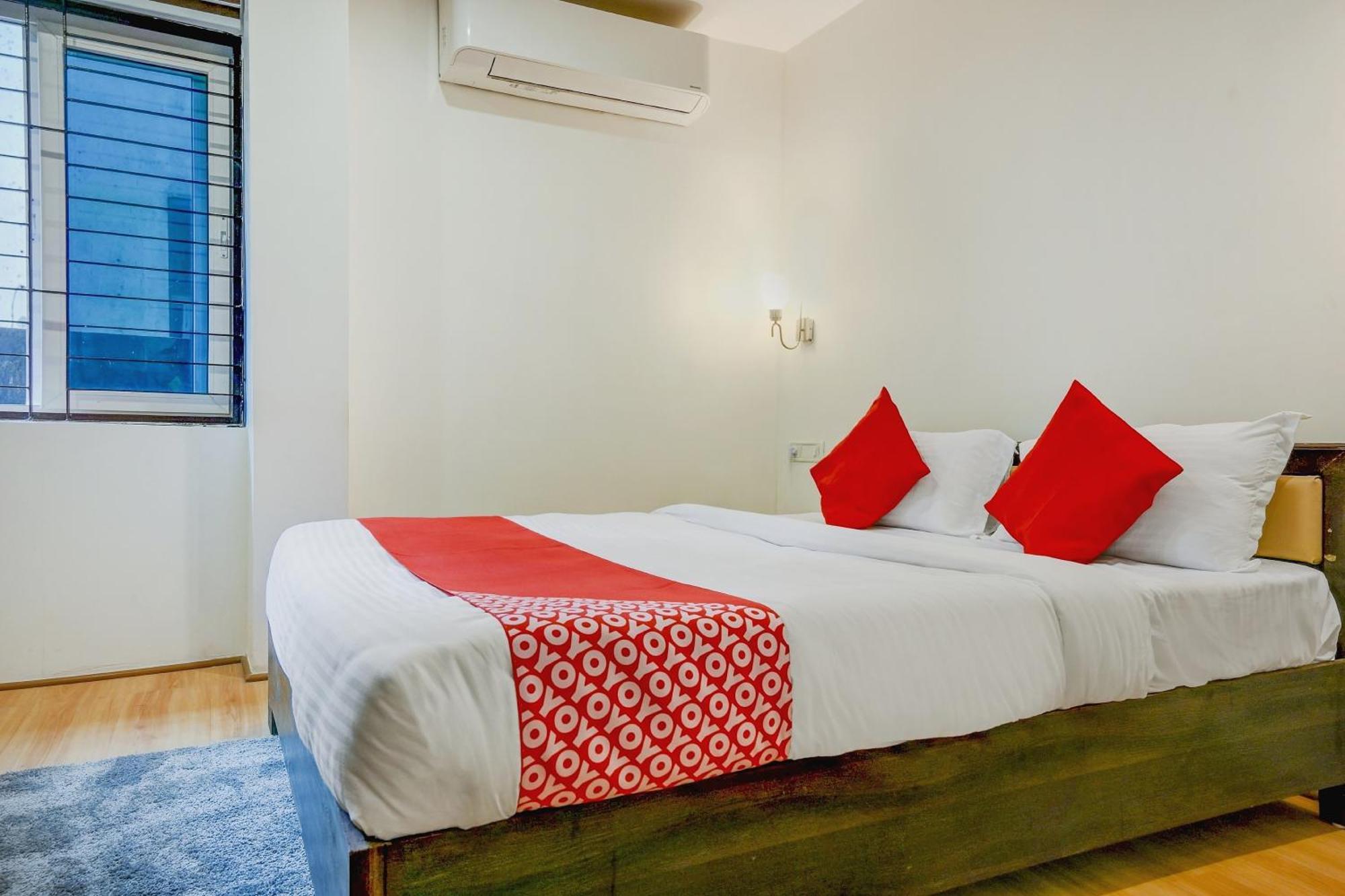 Super Town House Hi5 Aditya International Bhubaneswar Exteriör bild