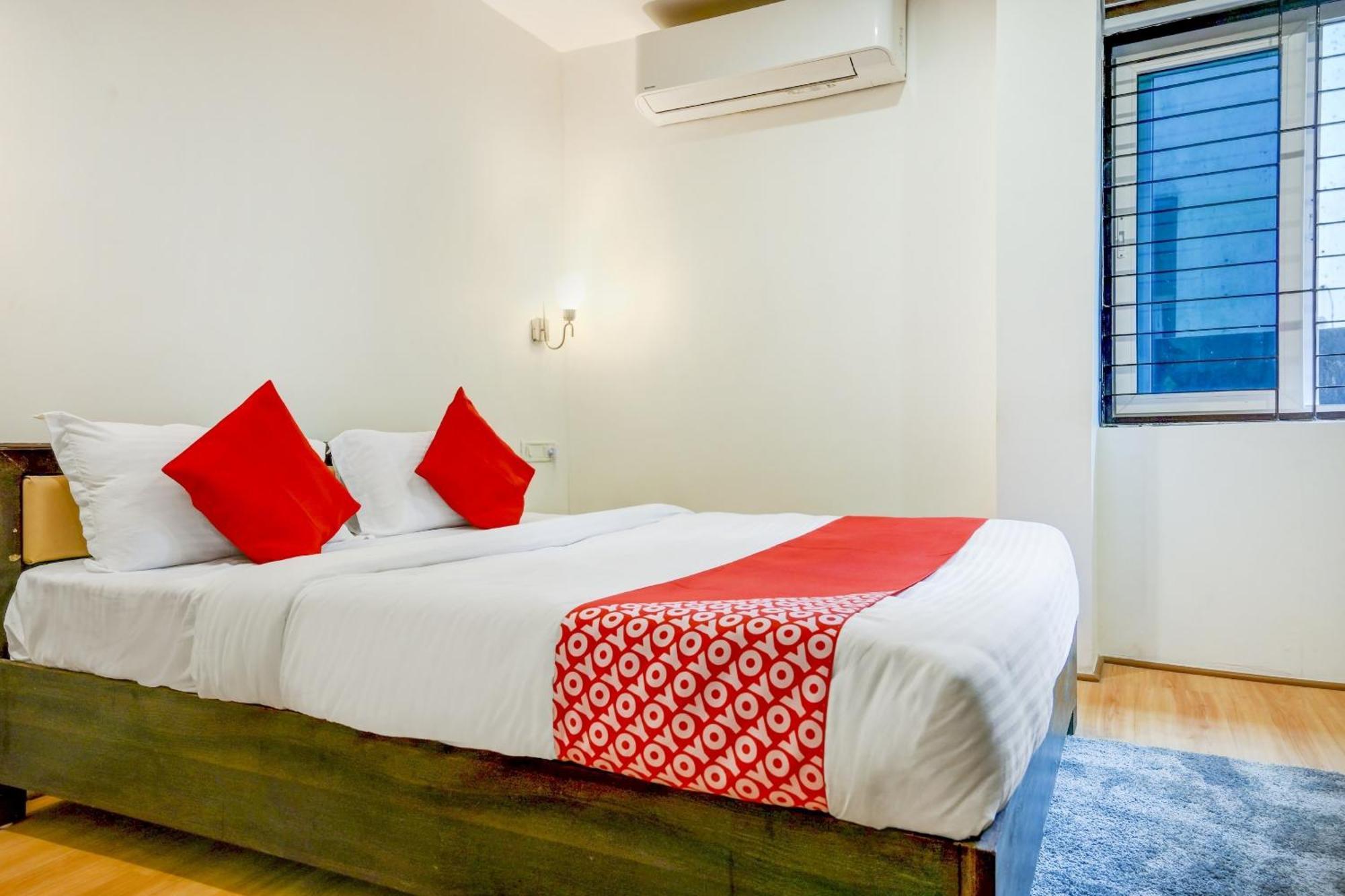 Super Town House Hi5 Aditya International Bhubaneswar Exteriör bild