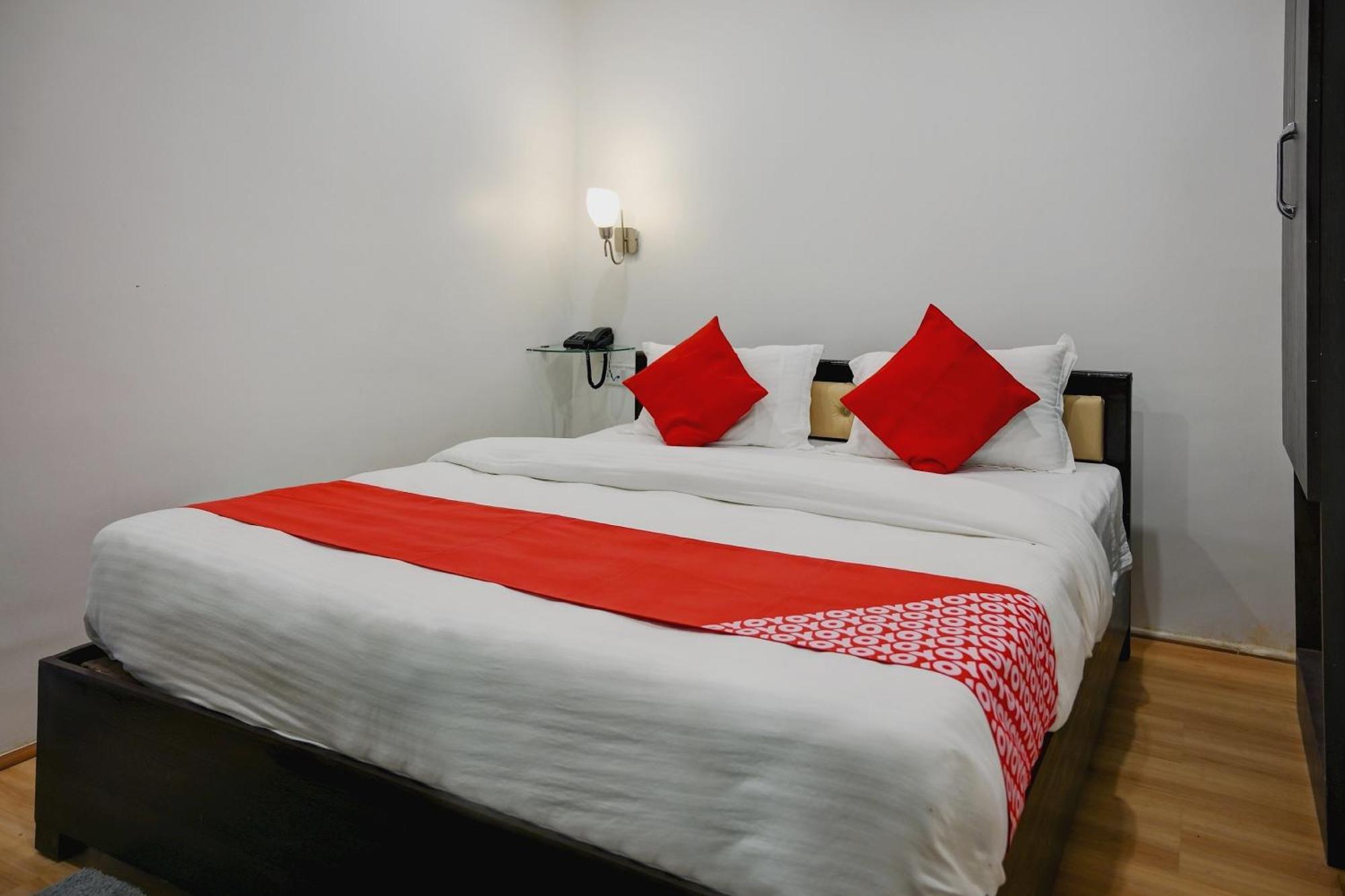 Super Town House Hi5 Aditya International Bhubaneswar Exteriör bild