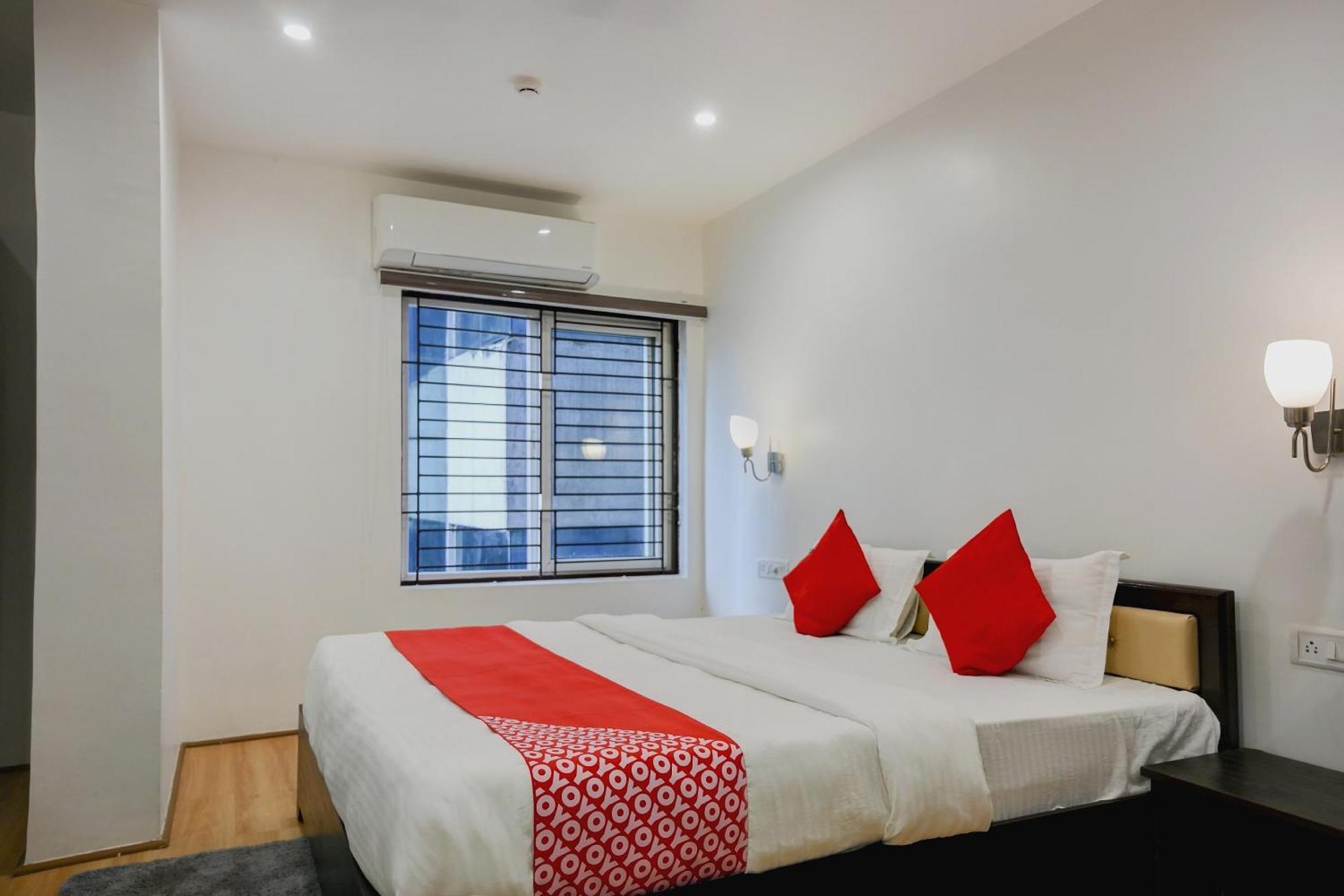 Super Town House Hi5 Aditya International Bhubaneswar Exteriör bild