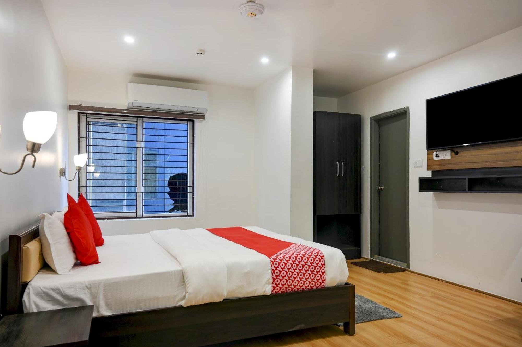 Super Town House Hi5 Aditya International Bhubaneswar Exteriör bild